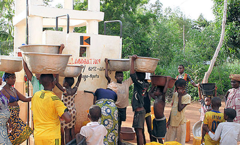 Brunnenbau, Ostafrika, Uganda