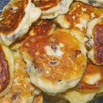 Karfreitagsessen am Heimathof: Weinsuppe und Struwen